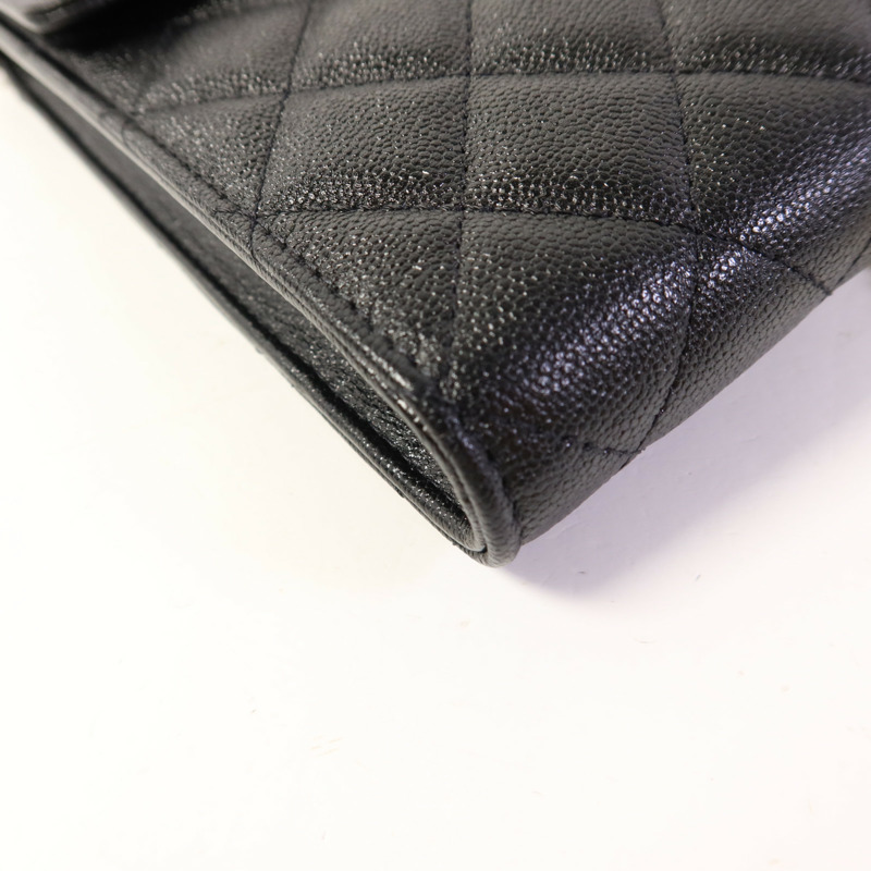 CHANEL 牛皮皮革Phone and Airpods Case金扣手機袋-14