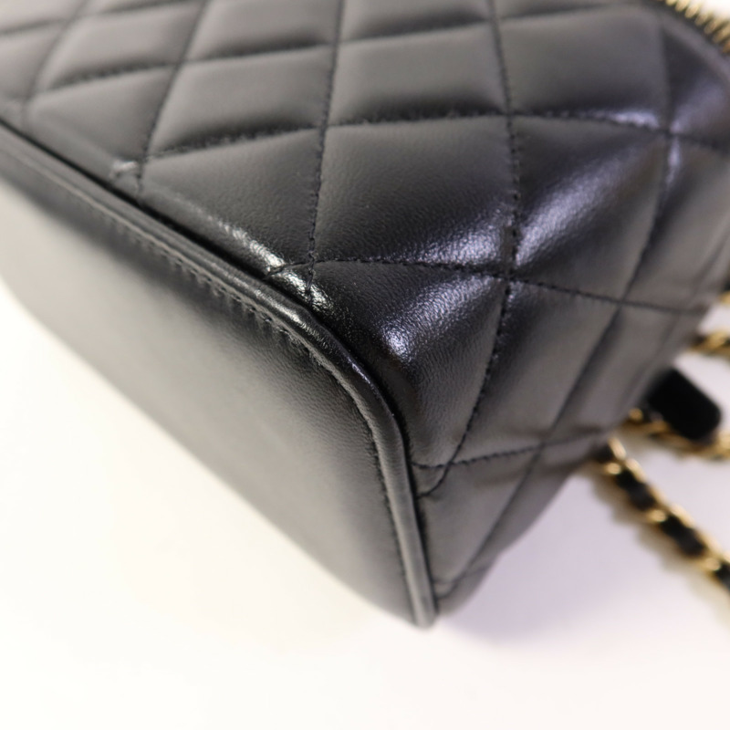 CHANEL 羊皮皮革Vanity Case金扣鏈帶手挽肩背兩用袋-9