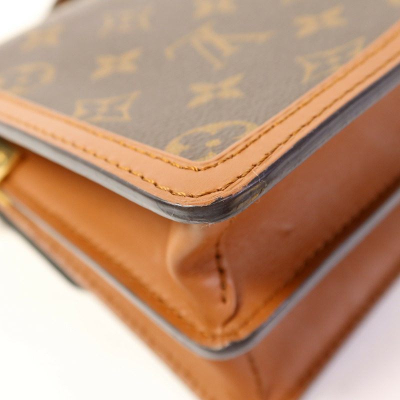LOUIS VUITTON Monogram Reverse Mini Dauphine金扣肩背袋-16