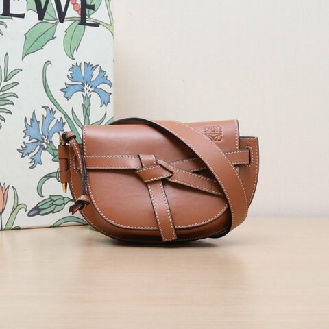 LOEWE gate腰包迷你柔軟牛皮革提花GateDual手袋金棕色牛皮肩背包