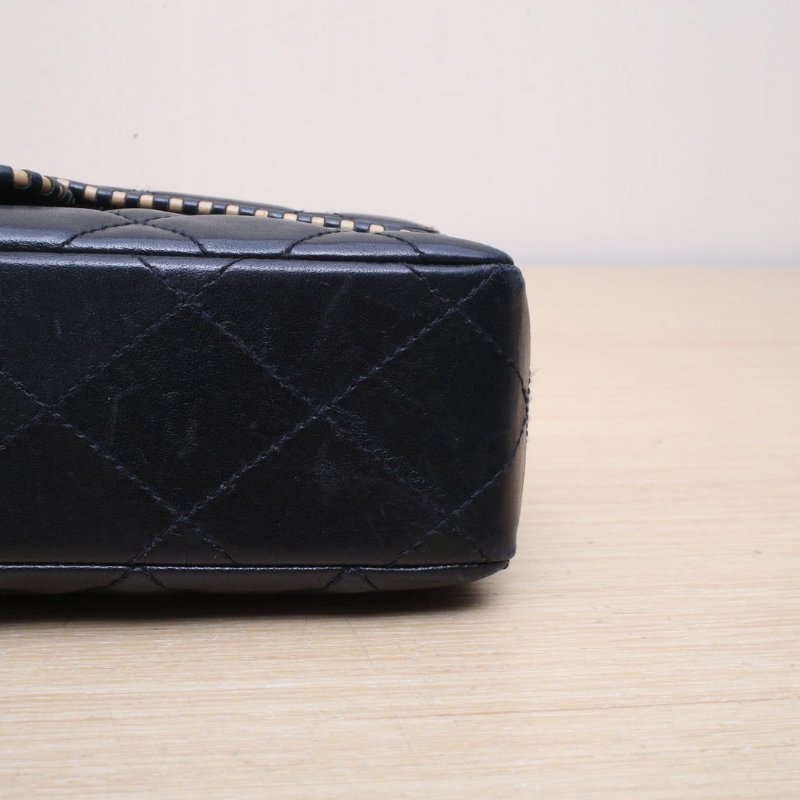 CHANEL 黑色牛皮8開金扣中古CF經典口蓋包蕾絲滾邊鏈條肩背包-3