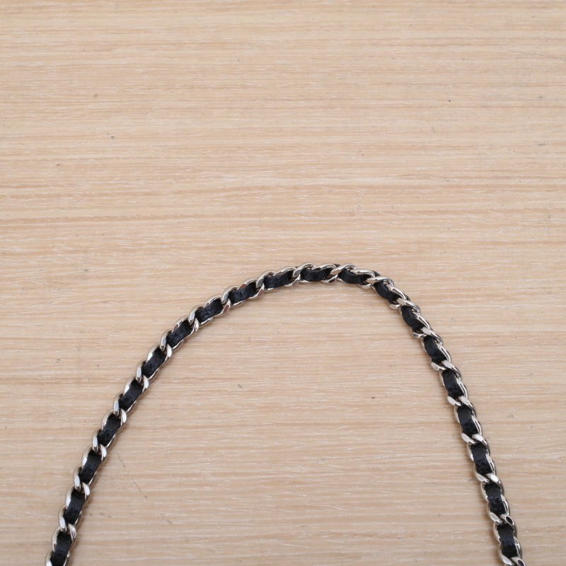 CHANEL CFWOC19黑色荔枝牛皮晶片開銀扣肩背包-4