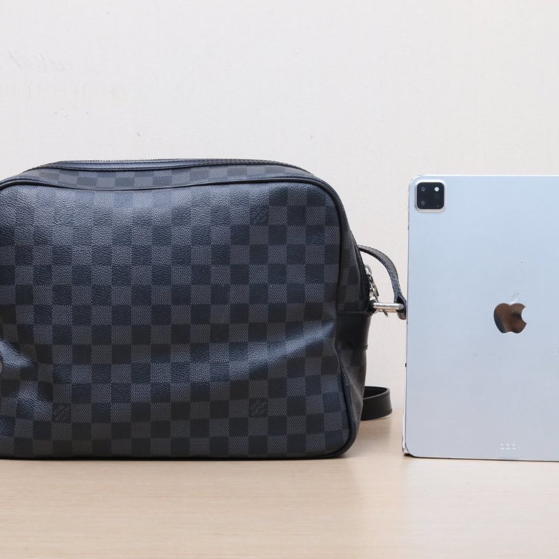 LOUIS VUITTON 黑棋格PVC2008中古雙層橫版相機包棋盤格肩背包-1