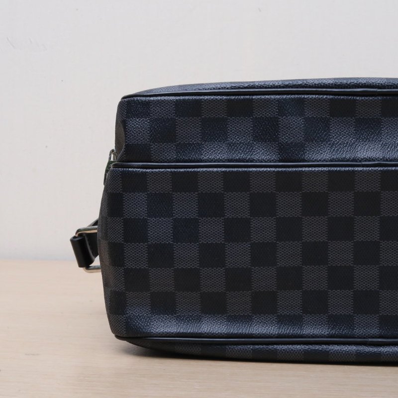 LOUIS VUITTON 黑棋格PVC2008中古雙層橫版相機包棋盤格肩背包-2