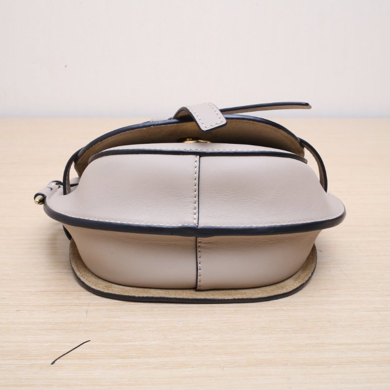 LOEWE Gate馬鞍斜跨包MINIDual寬肩帶灰色牛皮肩背包-2