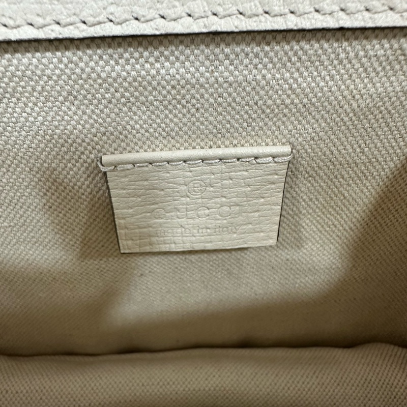 Gucci 421970 白皮銀鏈酒神包-36