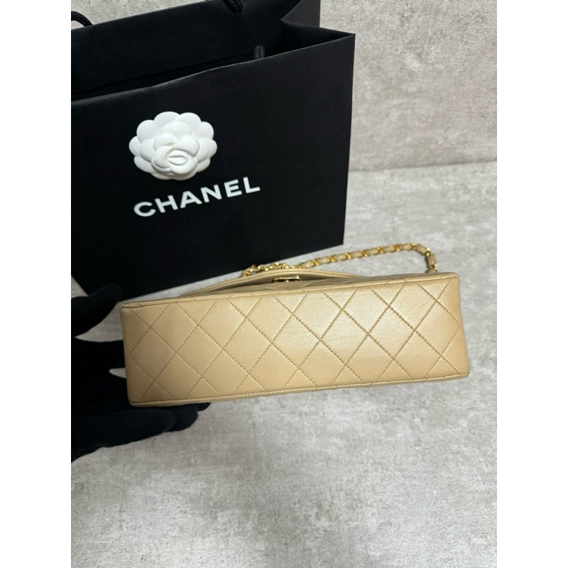 正品Chanel vintage奶茶色金釦口蓋包-9