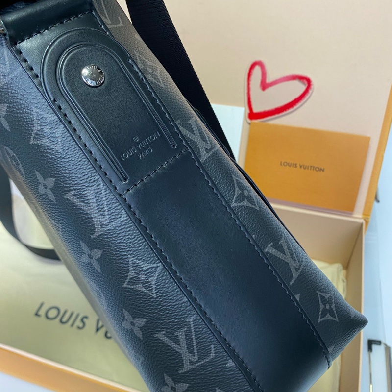 Louis Vuitton 男款 中號奧德賽 斜挎包 容量大 尺寸約39.0x 27.5x 14-5
