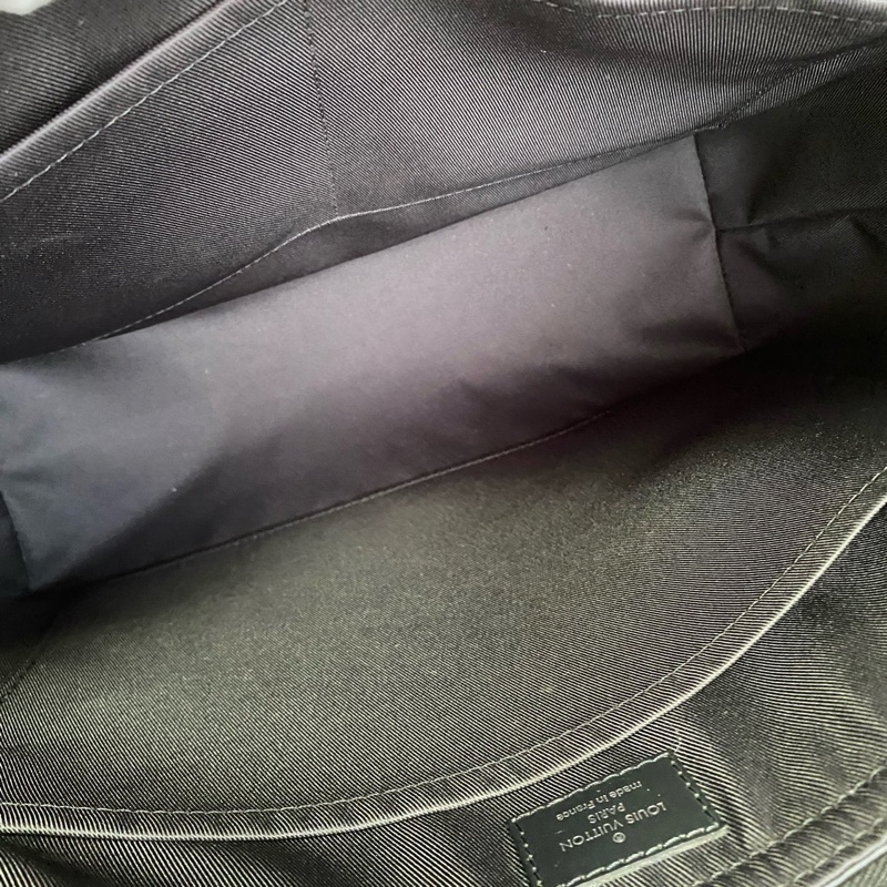 Louis Vuitton 男款 中號奧德賽 斜挎包 容量大 尺寸約39.0x 27.5x 14-7