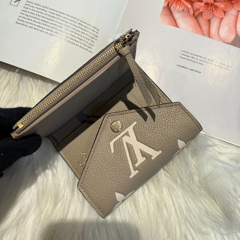 全新 LV Victorine 錢包-5