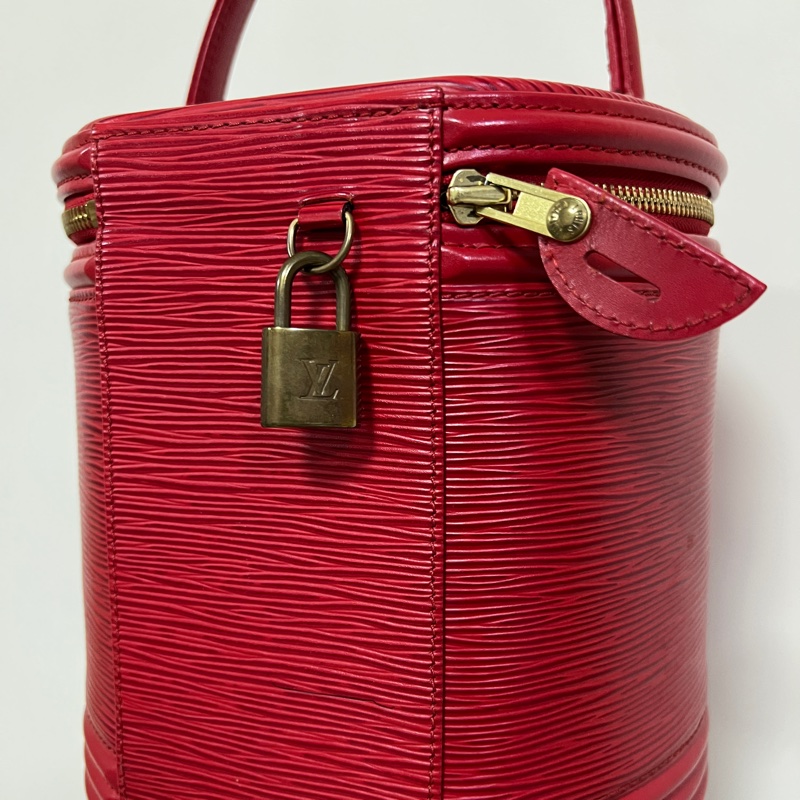 中古Louis Vuitton Epi Cannes 紅色手提包化妝袋收藏品-18
