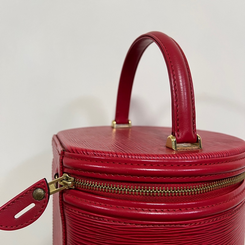 中古Louis Vuitton Epi Cannes 紅色手提包化妝袋收藏品-2