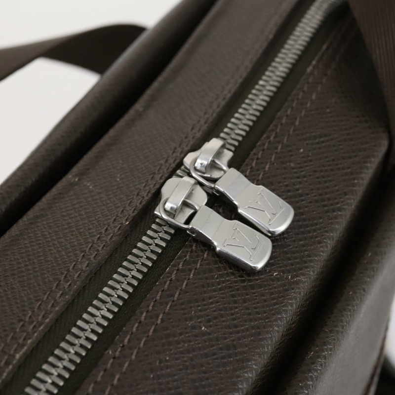 【日本直送】路易威登 Taiga Beluga 單肩包 灰熊色 M30918 LV 正品 135183-9