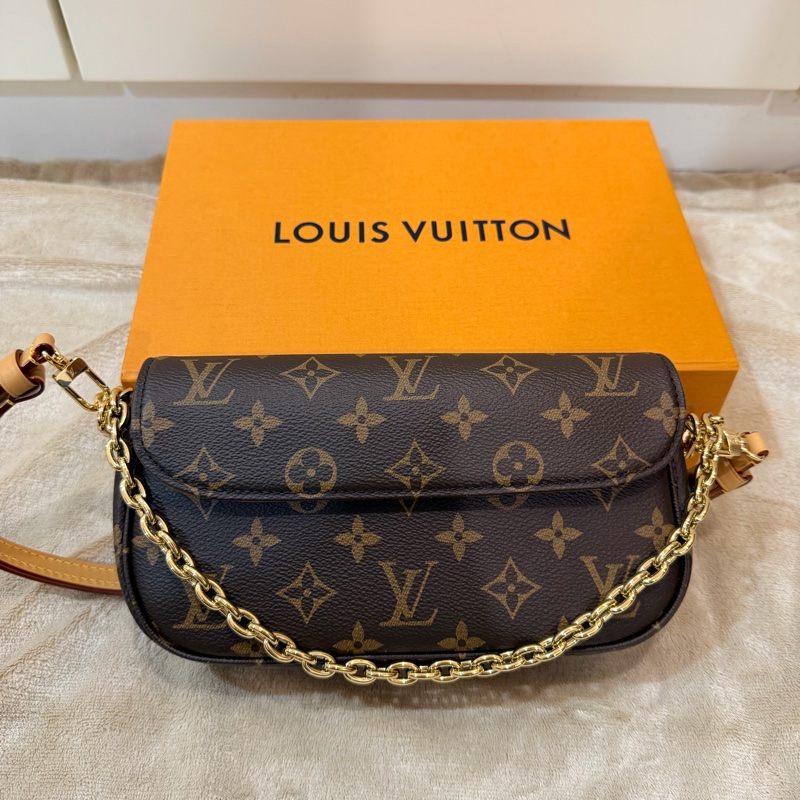 LV Ivy 包 二手極新美包 m81911-8