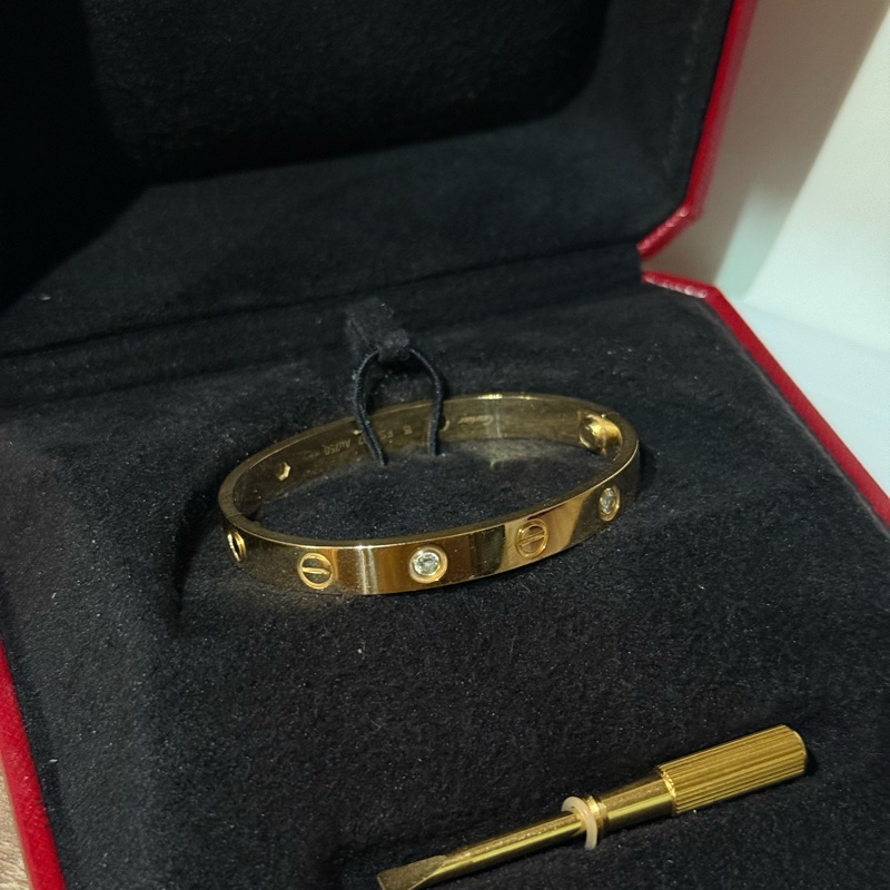 (台灣購證全配)Cartier 750黃K金6點鑽寬版love手環-3