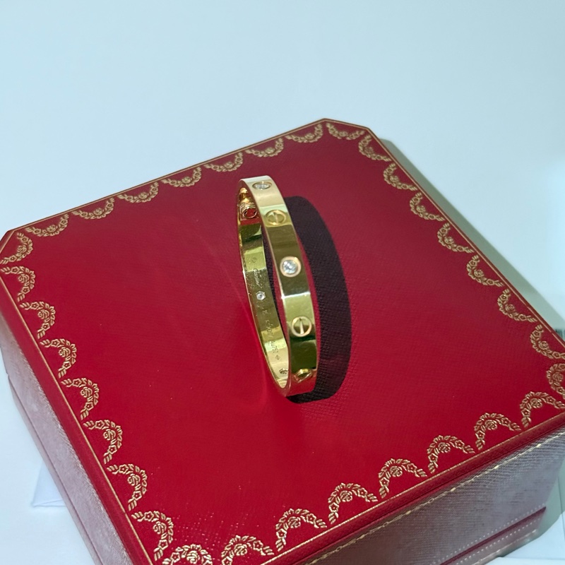 (台灣購證全配)Cartier 750黃K金6點鑽寬版love手環-8