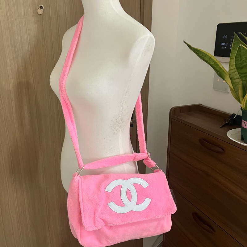 Chanel Pink Shoulder Bag-11