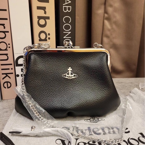 Vivienne Westwood 黑銀餃子包🥟 僅離櫃閒置
