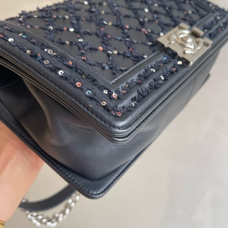Chanel香奈兒 菱格紋亮片 Leboy中號 25cm-17