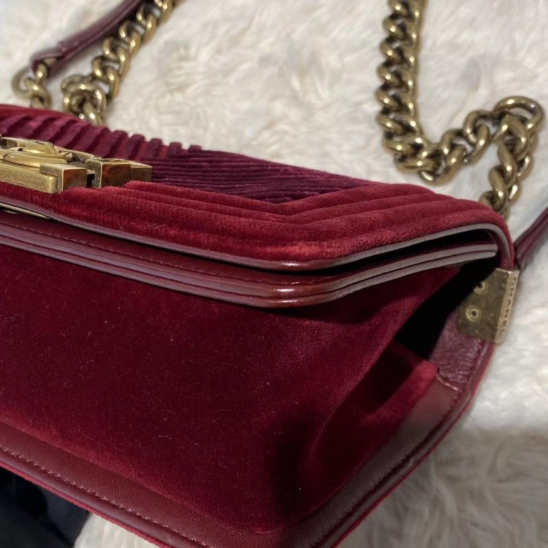 Chanel 香奈兒 ❤️絕美紅絲絨 Leboy 小號 肩背包斜背包-10