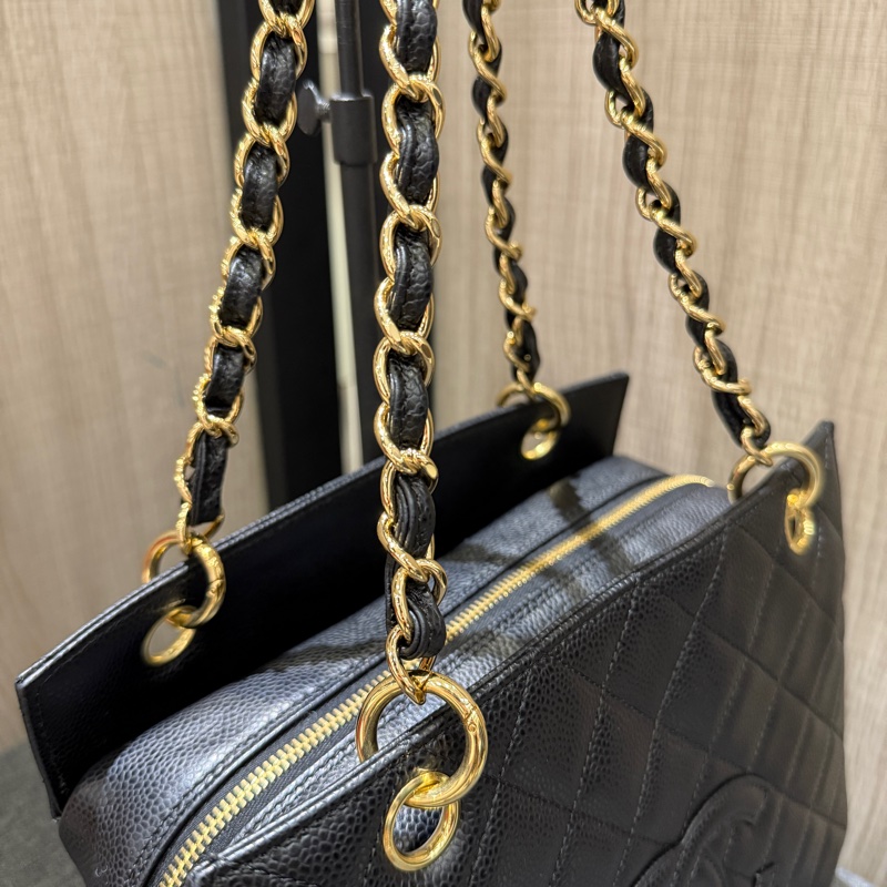 絕版極新 Chanel 黑色荔枝牛皮金鏈手提包 肩背包 豆腐包-3