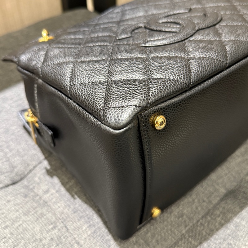 絕版極新 Chanel 黑色荔枝牛皮金鏈手提包 肩背包 豆腐包-7