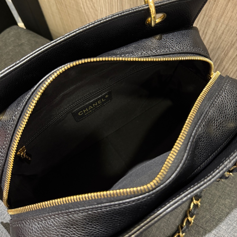 絕版極新 Chanel 黑色荔枝牛皮金鏈手提包 肩背包 豆腐包-10