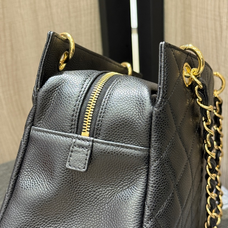 絕版極新 Chanel 黑色荔枝牛皮金鏈手提包 肩背包 豆腐包-12