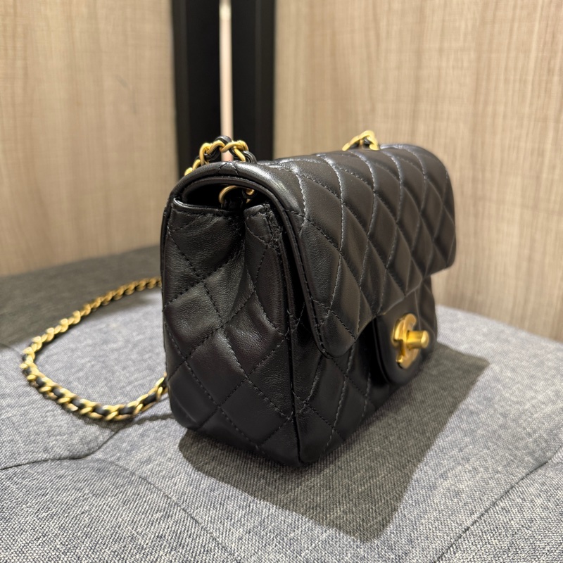 晶片款Chanel mini coco 17cm 黑羊金球 方胖子 AS1786-2