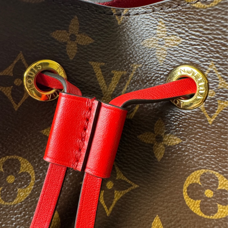 LV M44021 經典 Neonoe Monogram帆布印花牛皮 鑲飾束口斜背/肩背水桶包-3