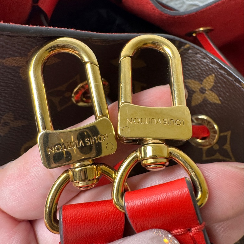 LV M44021 經典 Neonoe Monogram帆布印花牛皮 鑲飾束口斜背/肩背水桶包-20