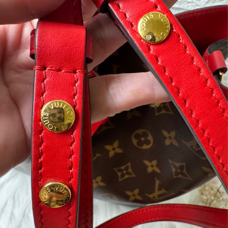 LV M44021 經典 Neonoe Monogram帆布印花牛皮 鑲飾束口斜背/肩背水桶包-21