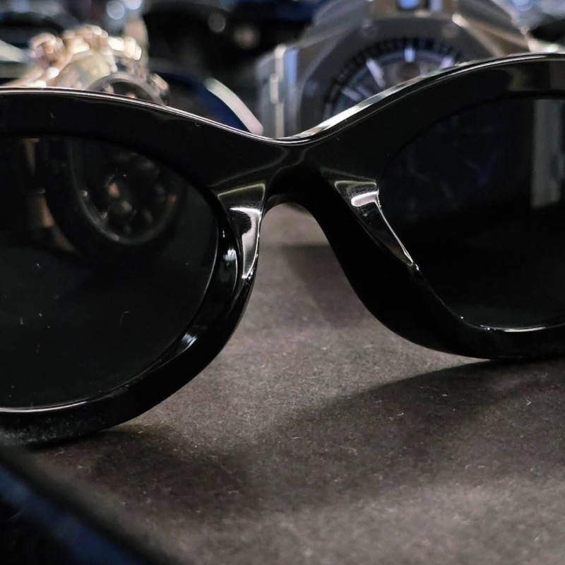 【全新正品】MIU MIU SMU11W 貓眼墨鏡 黑色 義大利製 附原廠盒 天鵝絨包裝 高質感精品太陽眼鏡-7