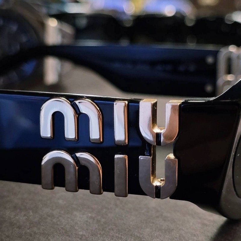 【全新正品】MIU MIU SMU11W 貓眼墨鏡 黑色 義大利製 附原廠盒 天鵝絨包裝 高質感精品太陽眼鏡-10