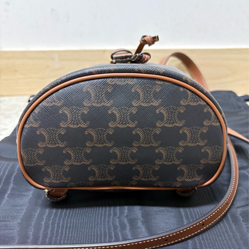 Celine 小牛皮 Folco Mini 迷你小背包 tan-9