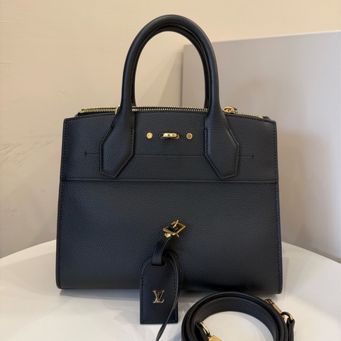 (極新美品）lv citysteamer 晶片款黑牛皮pm