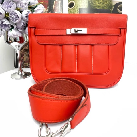 Hermes 愛馬仕 Berline 紅色單肩包 框R