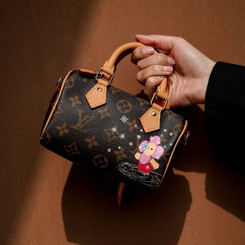 LV 聖誕節限定speedy nano手提斜背包 16*10*7.5 98新配件塵袋