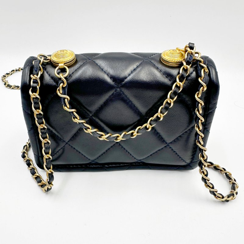 CHANEL shiny lamskin extra mini Flap 閃亮羊皮迷你豆腐包-2