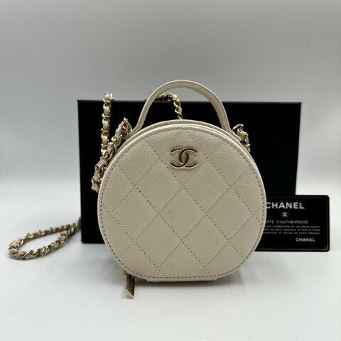 CHANEL Mini Round Vanity 2022早春白色魚子醬牛皮 小圓餅斜褙袋