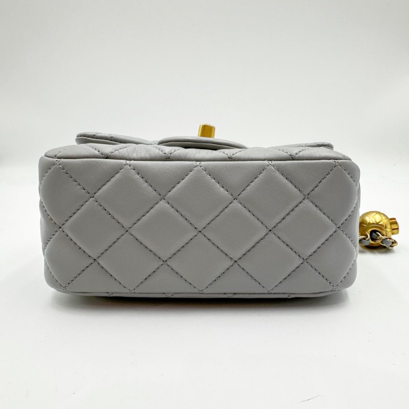 CHANEL mini square classic 17cm with gold ball 經典小金球灰色羊皮17方胖子-2