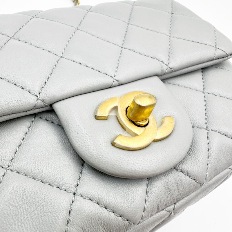 CHANEL mini square classic 17cm with gold ball 經典小金球灰色羊皮17方胖子-3