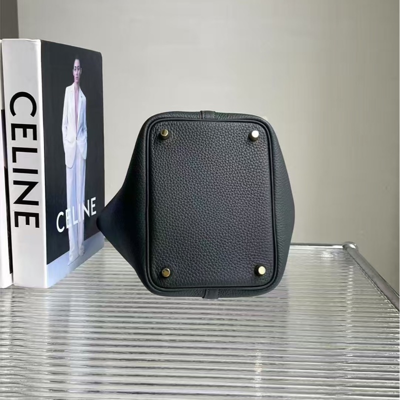 99🆕 W刻 HERMES/爱马仕 祖母绿金扣菜篮子18手提袋 尺寸:18*18*13 ,配件:尘袋 锁 钥匙 好价🉐️-3