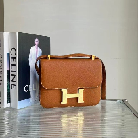 99🆕 Hermes/愛馬仕康康24金棕 Epsom 皮金扣 U 刻，尺寸：23*15*5cm