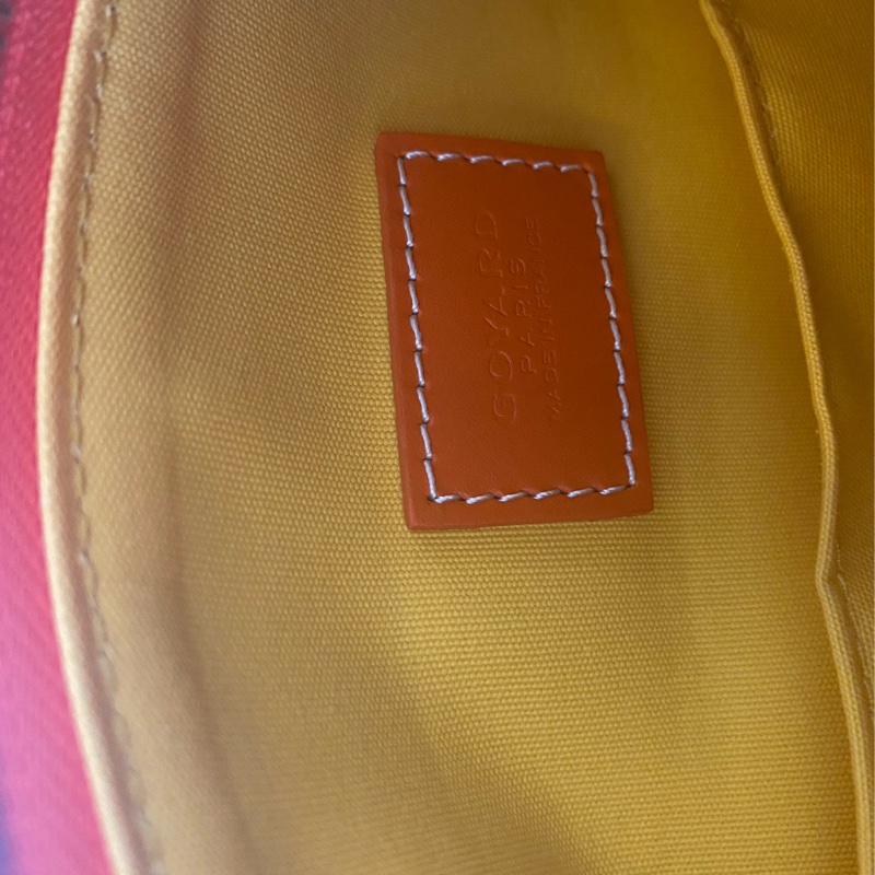 Goyard toiletries bag-2