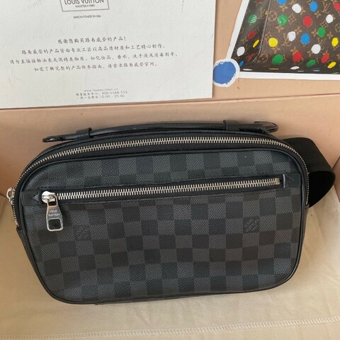 Louis Vuitton  N41289 黑色棋盤格胸包腰包