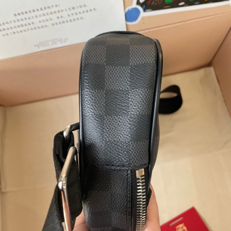 Louis Vuitton N41289 黑色棋盤格胸包腰包-5
