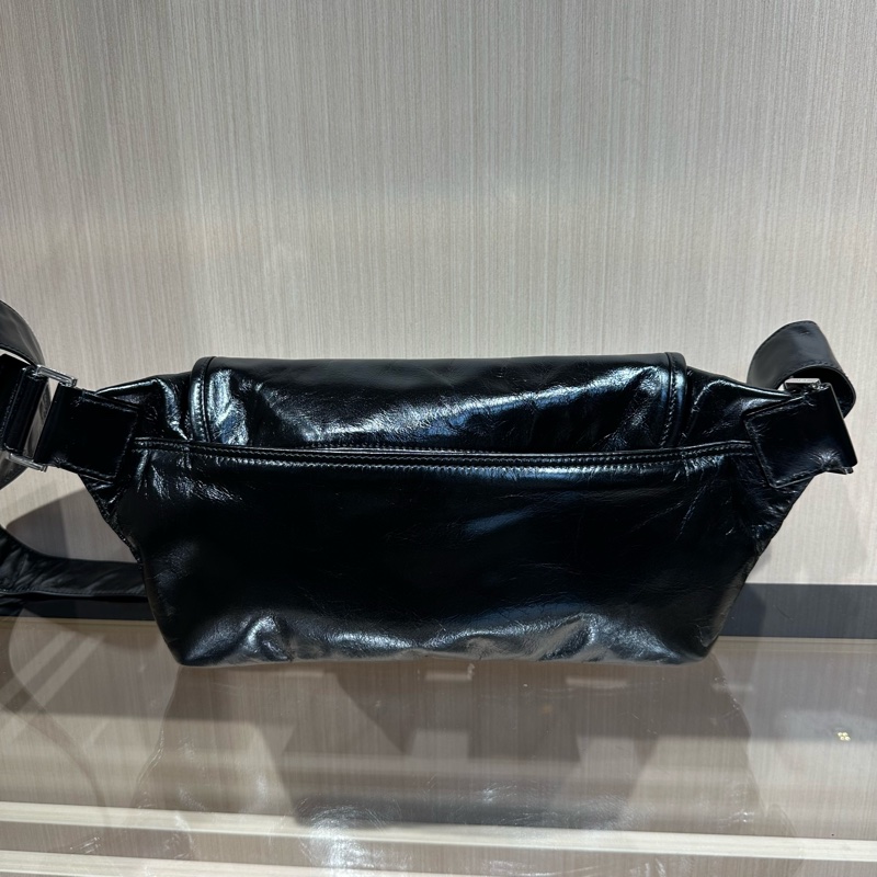 PRADA普拉达 珐琅金属三角形徽标 腰包斜挎单肩包-3