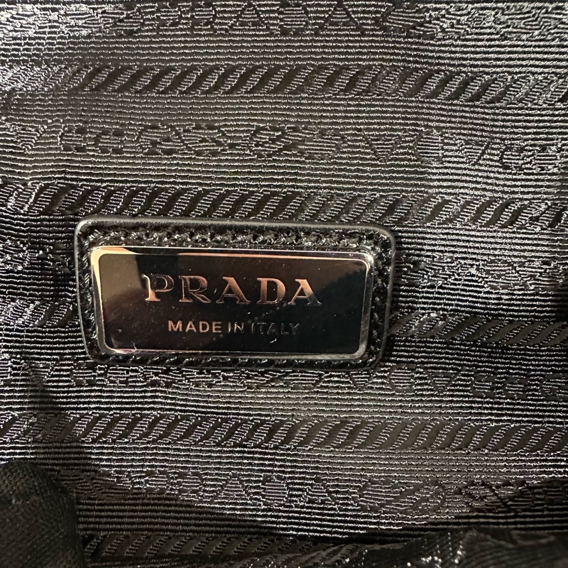 PRADA普拉达 珐琅金属三角形徽标 腰包斜挎单肩包-10