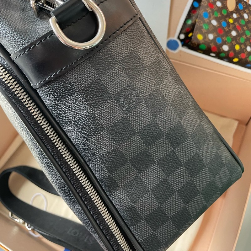 LV路易威登黑色棋盤格city keepall 雙層男士公文包旅行包 電腦公事包-3
